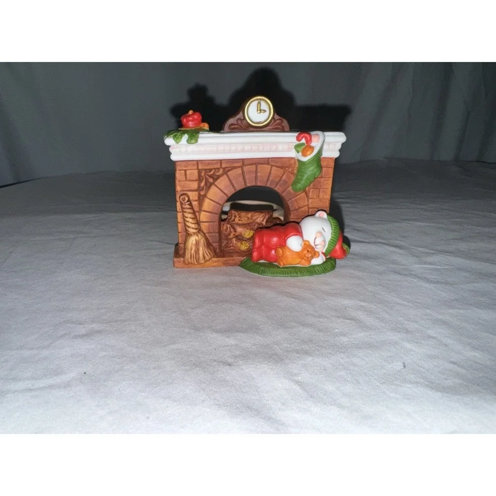 VTG Miniature Fireplace Christmas Teddy Bear Candle Holder Figurine Ceramic 3.5